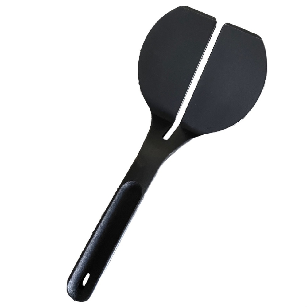 The Pampered Chef slotted panini spatula + serrated nylon knife - Picture 3 of 5